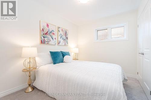 401 - 1034 Reflection Place, Pickering, ON - Indoor Photo Showing Bedroom