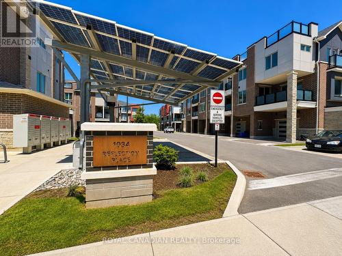 401 - 1034 Reflection Place, Pickering, ON - Outdoor