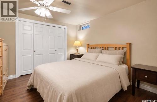 1201 Spadina Crescent W, Saskatoon, SK - Indoor Photo Showing Bedroom