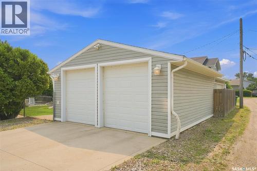 1201 Spadina Crescent W, Saskatoon, SK - Outdoor With Exterior