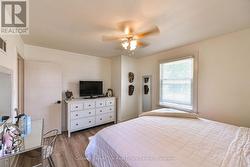 Primary Bedroom - 