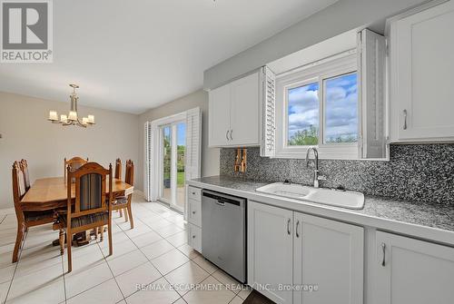 2 Cresthaven Drive, Hamilton, ON - Indoor