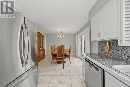 2 Cresthaven Drive, Hamilton, ON - Indoor Photo Showing Other Room