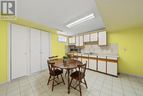 2 Cresthaven Drive, Hamilton, ON - Indoor Photo Showing Other Room