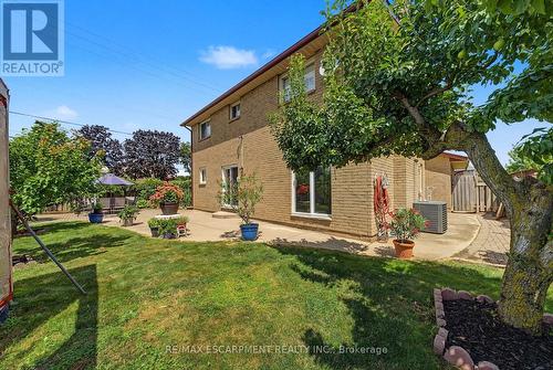 2 Cresthaven Drive, Hamilton, ON - Outdoor