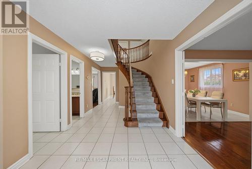 2 Cresthaven Drive, Hamilton, ON - Indoor Photo Showing Other Room