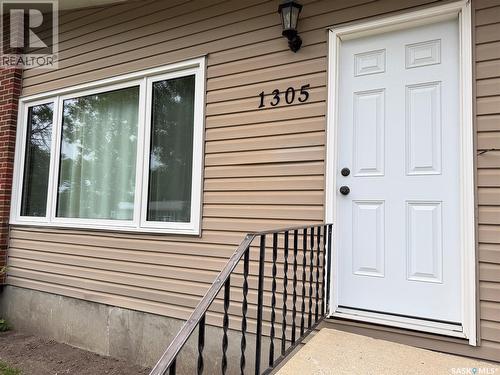 1305 Park Avenue, Weyburn, SK - Outdoor With Exterior