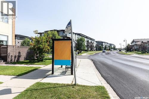 118 125 Willis Crescent, Saskatoon, SK - Outdoor