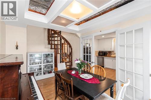 52 Cameron Avenue S, Hamilton, ON - Indoor Photo Showing Dining Room