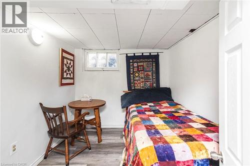 52 Cameron Avenue S, Hamilton, ON - Indoor Photo Showing Bedroom