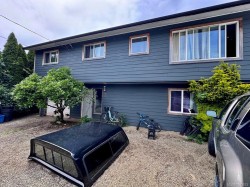 1690 Holly Cres Ucluelet, BC V0R 3A0