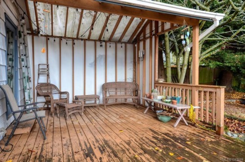 871 Fleming St, Esquimalt, BC 