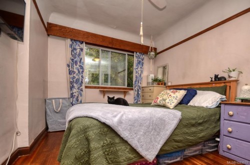 871 Fleming St, Esquimalt, BC 