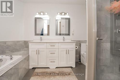 891 Stonebridge Avenue, Mississauga, ON - Indoor Photo Showing Bathroom