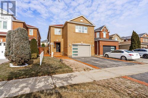 891 Stonebridge Avenue, Mississauga, ON - Outdoor With Facade