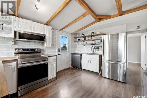 213 Grove Avenue, Saskatchewan Beach, SK - Indoor Photo Showing Kitchen
