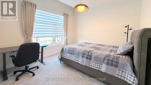 76 Maple Fields Circle, Aurora, ON - Indoor Photo Showing Bedroom