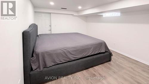 76 Maple Fields Circle, Aurora, ON - Indoor Photo Showing Other Room