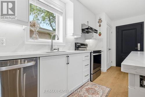 111 Gorman Park Road, Toronto, ON - Indoor Photo Showing Kitchen