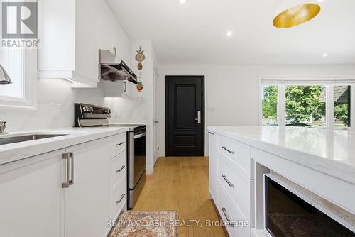 111 Gorman Park Road, Toronto, ON - Indoor Photo Showing Kitchen With Upgraded Kitchen