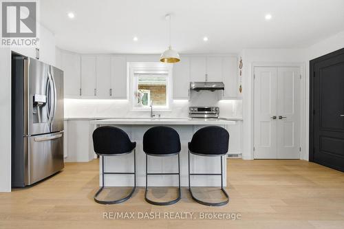 111 Gorman Park Road, Toronto, ON - Indoor Photo Showing Kitchen With Upgraded Kitchen