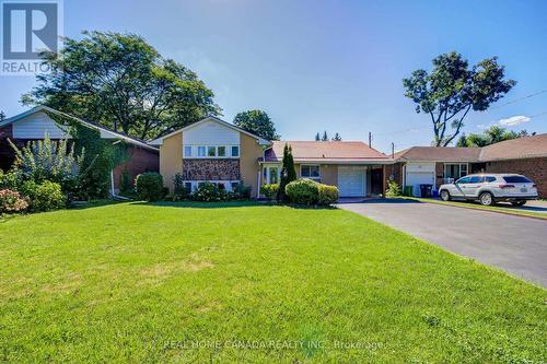 29 Ellesboro Drive, Mississauga, ON - Outdoor With Facade