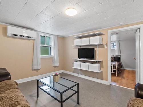 39 Punch Bowl Drive, Halifax, NS - Indoor