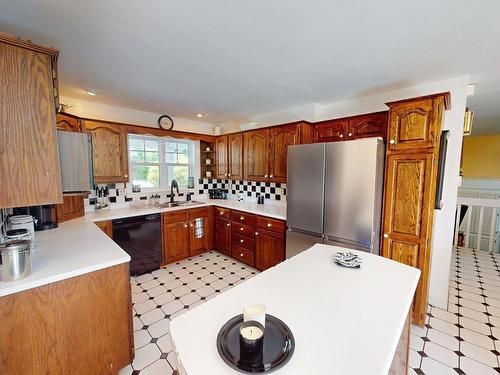 8 Glen Manor Drive, Dartmouth, NS - Indoor Photo Showing Kitchen