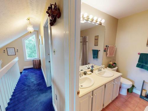 8 Glen Manor Drive, Dartmouth, NS - Indoor Photo Showing Bathroom