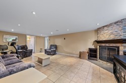 Family Room - 