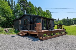 83 Rue St-Thomas  Notre-Dame-Du-Rosaire, QC G0R 2H0
