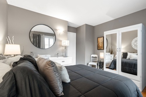 Chambre à coucher principale - 720 Rue Ste-Famille, Contrecoeur, QC - Indoor Photo Showing Bedroom