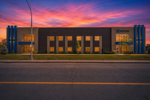 Façade - 315  - 317 Av. Avro, Pointe-Claire, QC - Outdoor