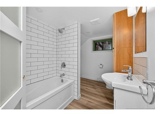 296 Buckingham Ave, Riverview, NB 