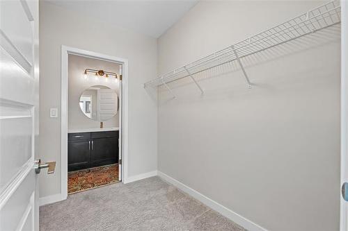 112-300 Centre St, Winnipeg, MB - Indoor With Storage