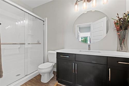 112-300 Centre St, Winnipeg, MB - Indoor Photo Showing Bathroom