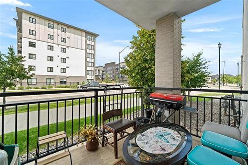 112-300 Centre St, Winnipeg, MB - Outdoor With Exterior