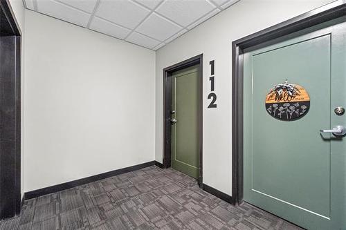 112-300 Centre St, Winnipeg, MB - Indoor Photo Showing Other Room