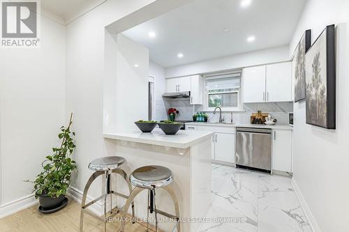 612 Appleby Line, Burlington, ON - Indoor Photo Showing Kitchen