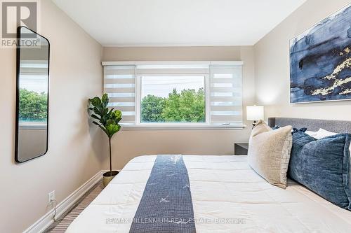 612 Appleby Line, Burlington, ON - Indoor Photo Showing Bedroom
