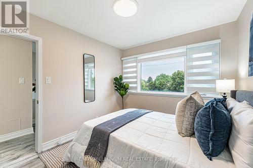 612 Appleby Line, Burlington, ON - Indoor Photo Showing Bedroom