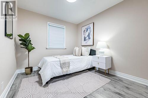612 Appleby Line, Burlington, ON - Indoor Photo Showing Bedroom