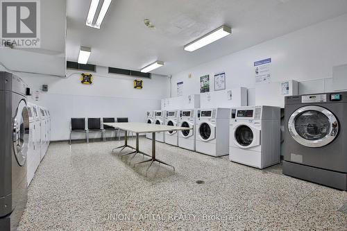 711 - 5 Frith Road, Toronto, ON - Indoor Photo Showing Laundry Room