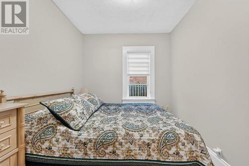 135 Essex Street, Goderich (Goderich (Town)), ON - Indoor Photo Showing Bedroom