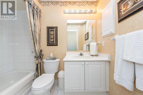 6943 Buttle Station Place, Mississauga, ON - Indoor Photo Showing Bathroom