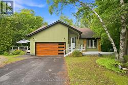 21671 BRUNON AVENUE Kawartha Lakes (Mariposa), ON L0C 1G0