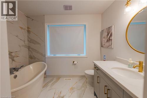 95 Chipmunk Lane, Magnetawan, ON - Indoor Photo Showing Bathroom