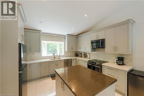 95 Chipmunk Lane, Magnetawan, ON - Indoor Photo Showing Kitchen