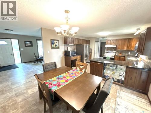 205 Schaefer Street, Richmound, SK - Indoor Photo Showing Dining Room