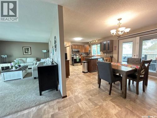 205 Schaefer Street, Richmound, SK - Indoor Photo Showing Dining Room